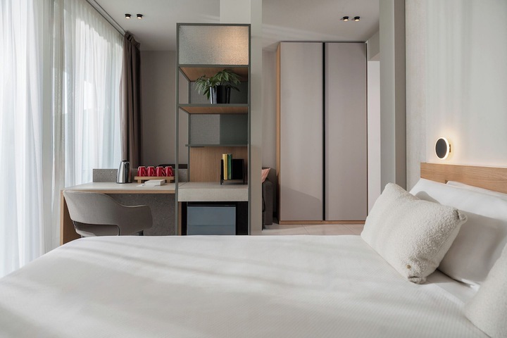 Room 26 of 48