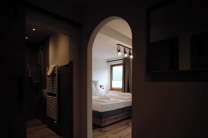 Room 9 of 73