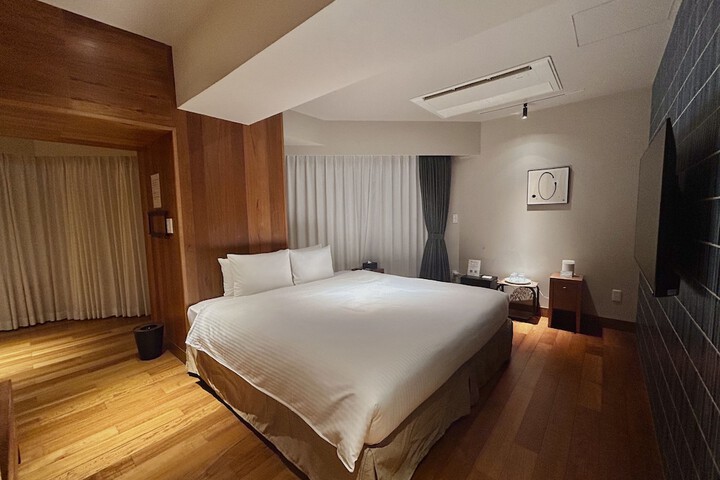 Room 27 of 113