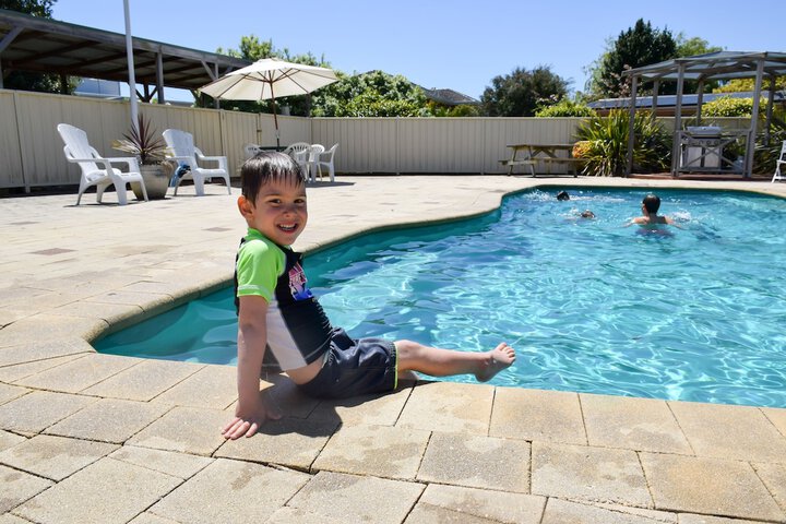Pool 31 of 34