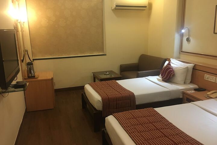 Room 6 of 41