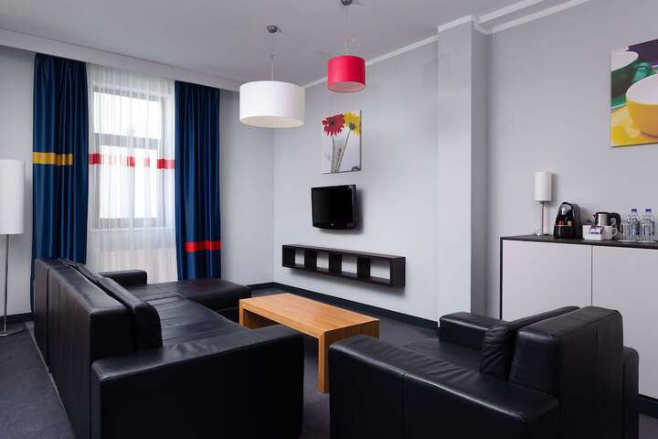 Room 21 of 140