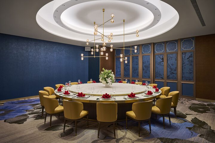 Dining 46 of 91