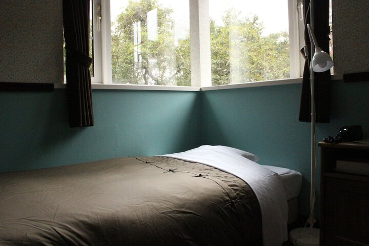 Room 3 of 23