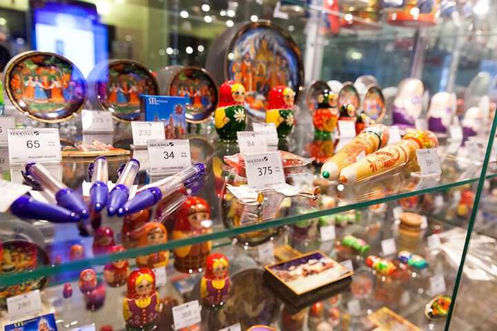 Gift Shop 98 of 115