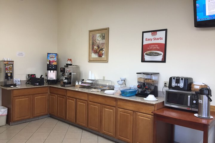 Breakfast area
