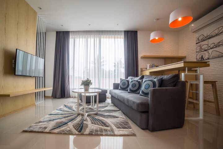Room 32 of 55