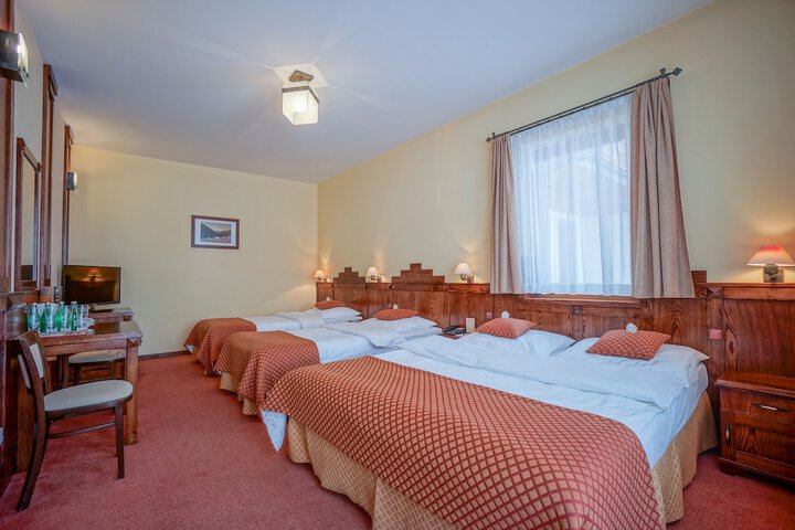 Room 32 of 86