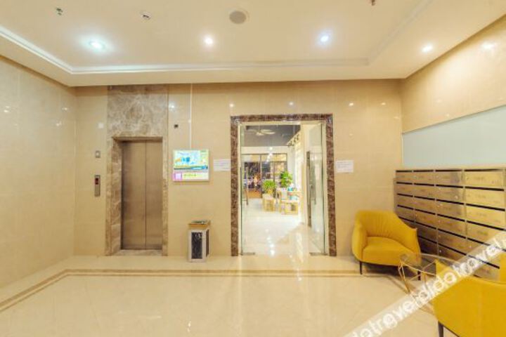 Hotel Interior 9 of 22
