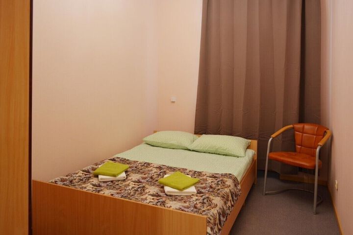 Room 3 of 44