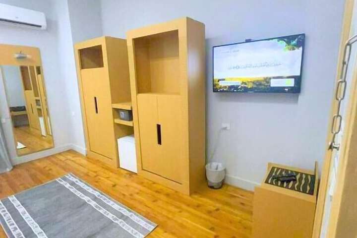 Room 15 of 39