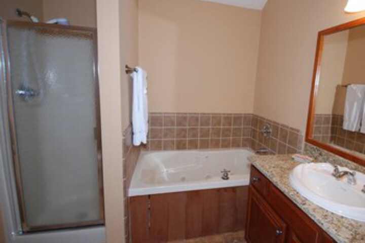 Room 3 of 23