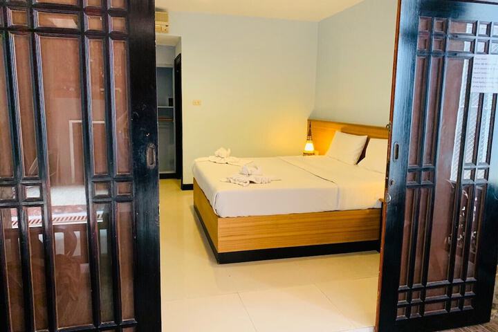 Room 29 of 93