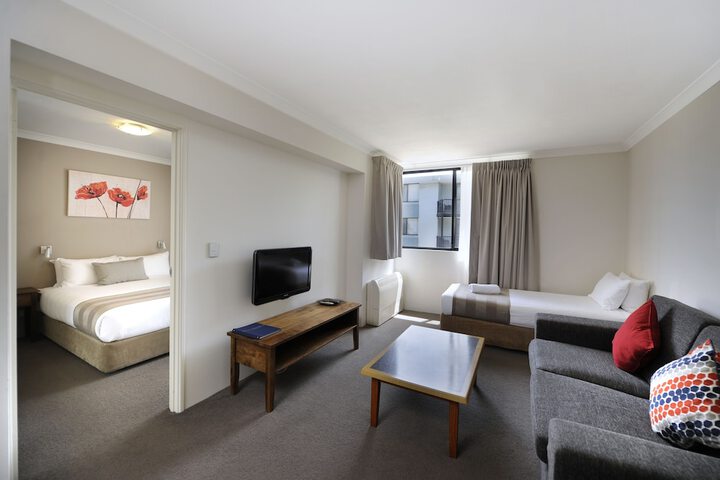 Room 17 of 35