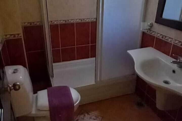 Room 14 of 34