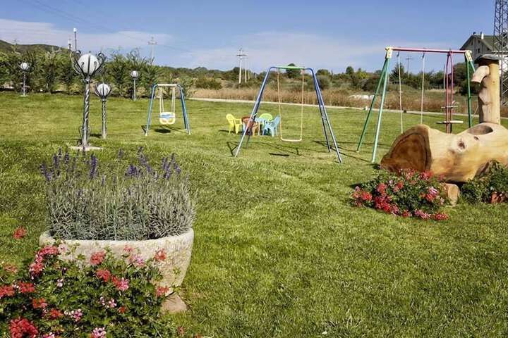 Childrens Activities 38 of 77