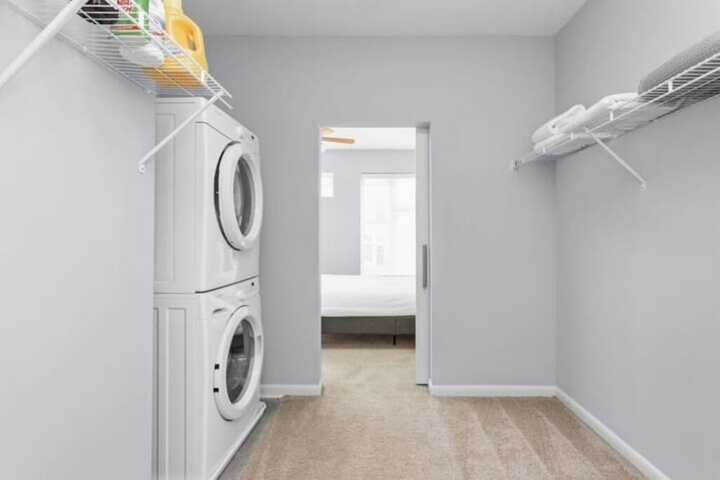 Laundry 24 of 43