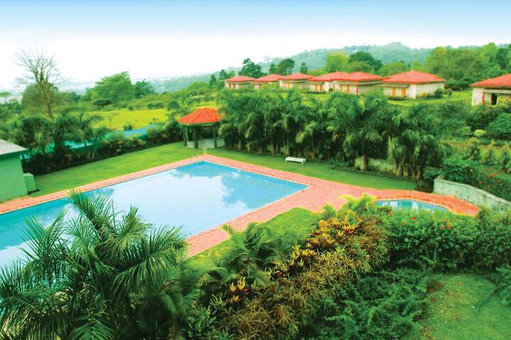 Pools & Facilities