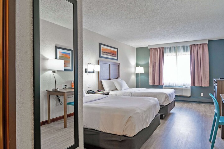 2 Double Beds (4 of 19)