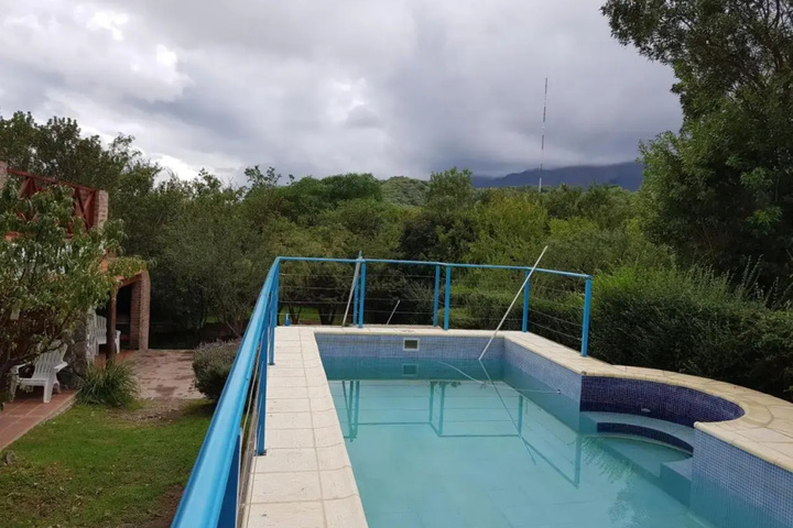 Pool 5 of 10