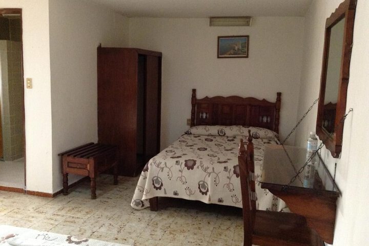 Room 21 of 42