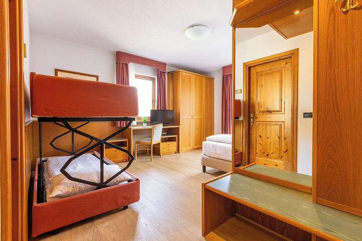 Room 38 of 110