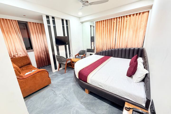 Room 16 of 50