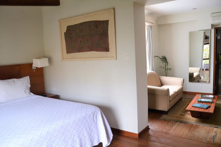 Room 19 of 56