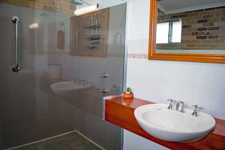 Clean Restrooms