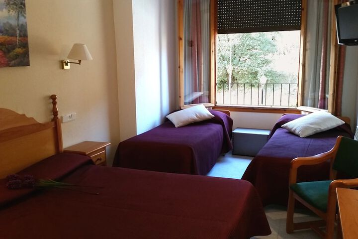 Room 13 of 50