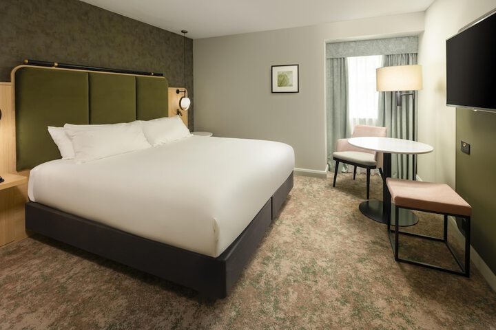 Room 48 of 179