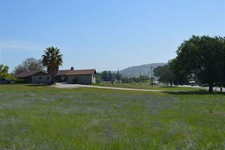Property Grounds 18 of 27