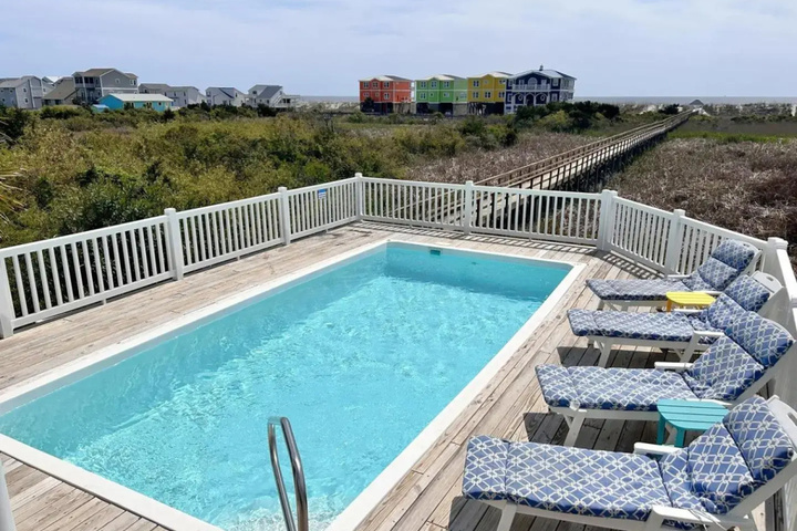 Pool 16 of 27