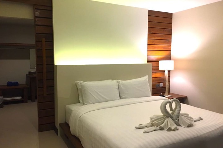 Room 18 of 86