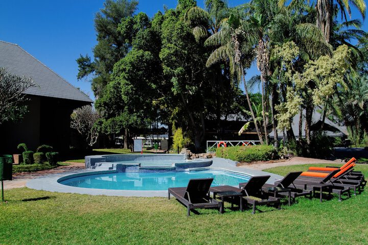 Pool 73 of 98