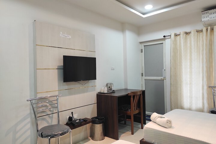 Room 6 of 47
