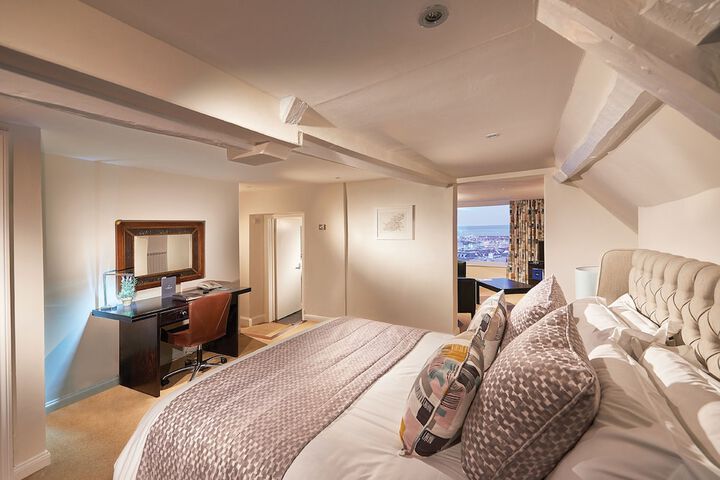 Room 3 of 30