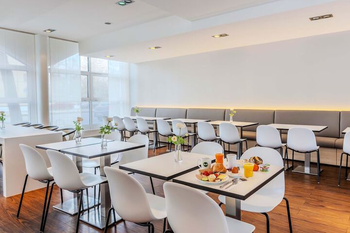 Dining Photos