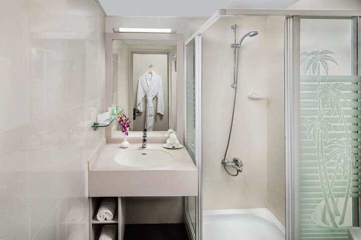 Bath Interior