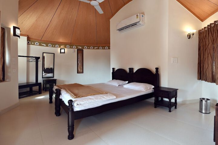 Room 6 of 26