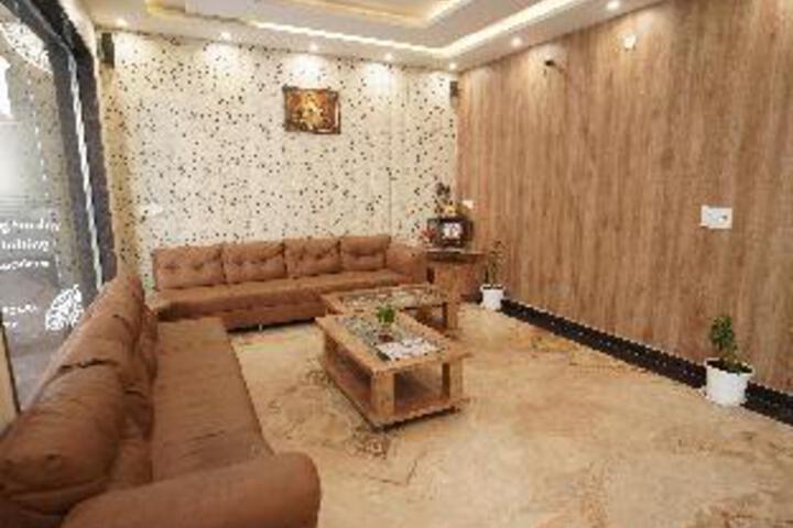 Hotel Interior 20 of 46