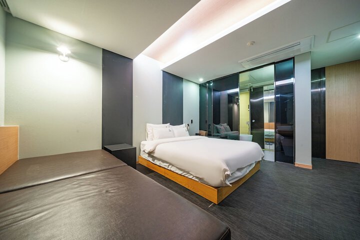 Louis Boutique Hotel