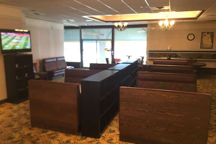 Breakfast/Coffee Service 20 of 40