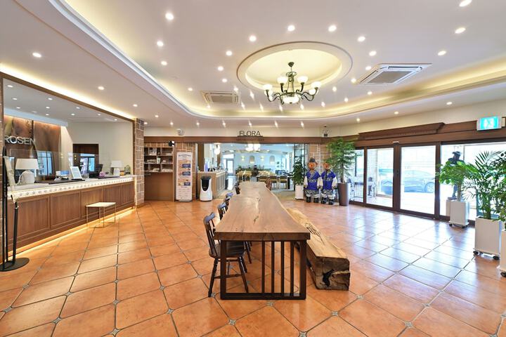 Guest Lobby