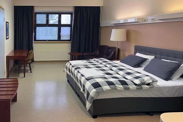 Room 6 of 69
