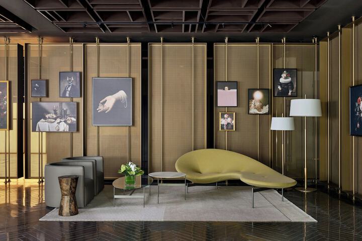 Guest Lobby