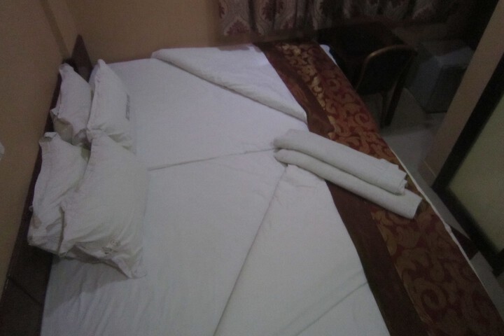 Room 20 of 33