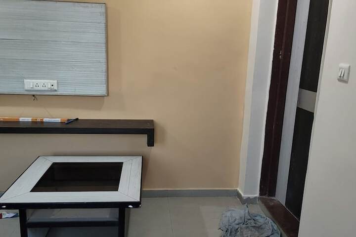 Room 18 of 124