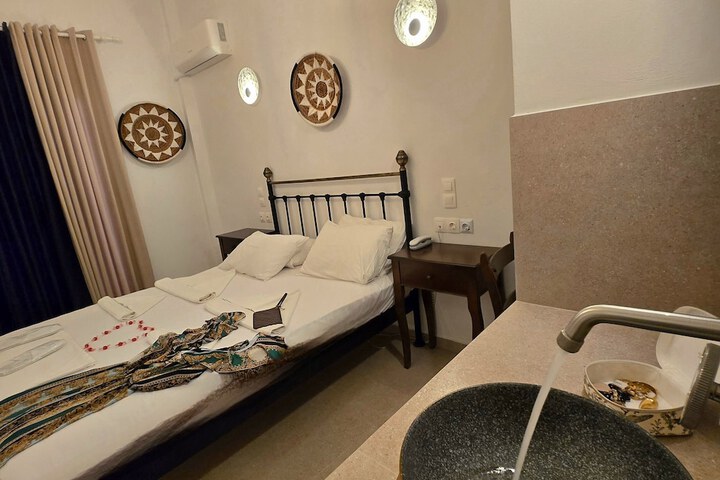 Room 75 of 148