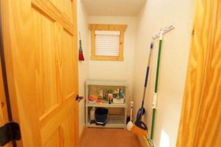 Room 40 of 65